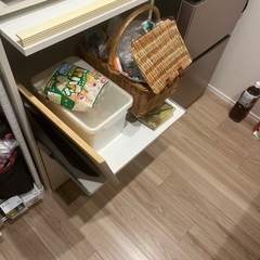 食器棚の画像