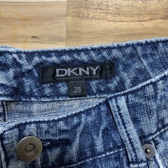 DKNYジーンズの画像