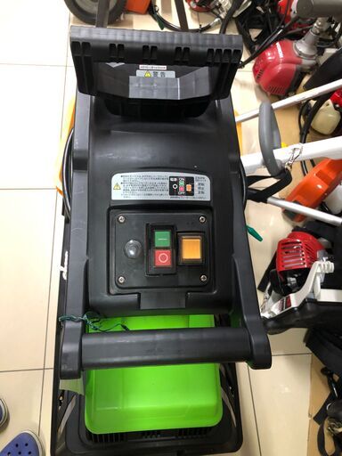 【中古】【動作OK】【店頭引取限定】山善 ガーデンシュレッダー YRM-35B 14,080円（税込）