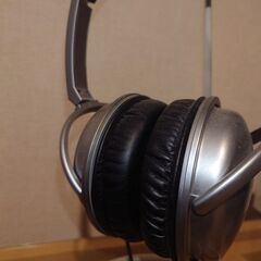 ヘッドホン DENON AH-D1000 スタンド付の画像