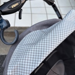 千鳥格子のベビーカーの画像