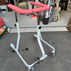 NISSIN 折りたたみ式 歩行器 TY157B 4輪キャスター 抵抗器付きタイプ リハビリ 介助 介護用品 W685 D770 H870〜980 高さ変更可能 中古美品 ③の画像