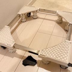 洗濯機置き台キャスターの画像