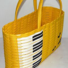 無料配達します🚚美品💖未使用💖音符柄の網かごバッグ💖の画像