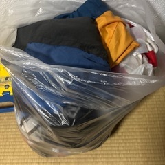 まとめてゴミ袋1袋分あります 男の子 子供服の画像
