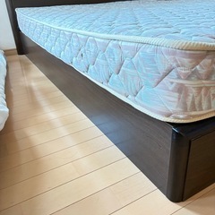 引き出し付きダブルベッド（宮無し/ダークブラウン）の画像