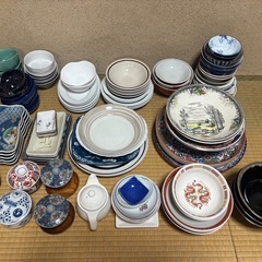 せともの食器類　大量の画像