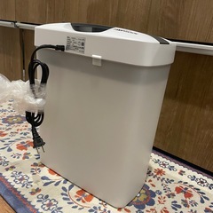 【極美品】A4 クロスカットシュレッダー AS530CD オーロラジャパンの画像