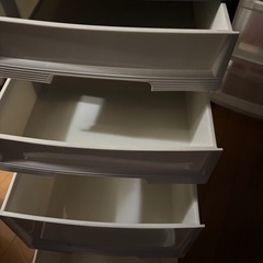 無料 4段 収納ケース 衣装ケース 棚　の画像