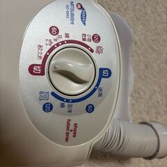 三菱ふとん乾燥機　AD-M40-Wの画像