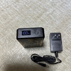 ♦️最終値下げ♦️　空調服のバッテリーとケーブル(DC出力16v　20v 24v 27v 32v)バッテリー 容量30000mahの画像