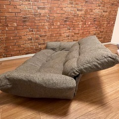 ソファ
の画像