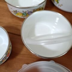 ホーロー容器の画像