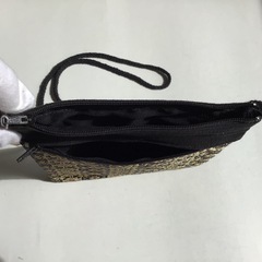 【新品未使用】チャック2箇所付ポシェット ショルダーバッグ サコッシュの画像