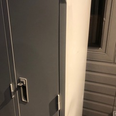 4人用ロッカー　オフィス　家具　の画像