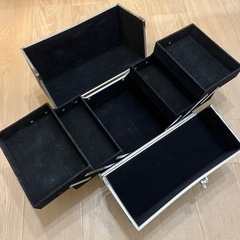 大容量メイク収納ボックスの画像