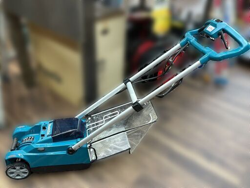 【中古】マキタ Makita MLM230D 230mm充電式芝刈機 刈込幅230mm 18V 本体のみ【ハンズクラフト佐賀】
