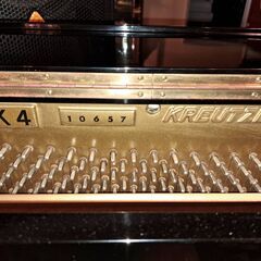 中古アップライトピアノ　クロイツェルK4　の画像