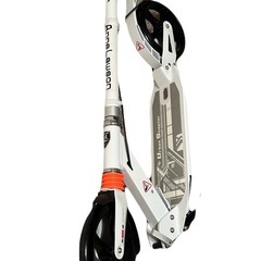 【未使用】折り畳み式キックスケーター、キックボード／ホワイトの画像