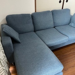 【商談中】2~3人用ソファ(オットマン、クッション付き)の画像
