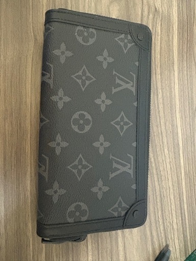 ルイ・ヴィトン長財布