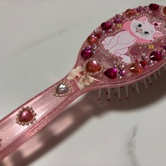ほぼ未使用品🌟おしゃれキャットマリー タオル ブラシ 等セットの画像