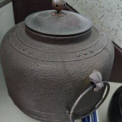 アンティーク鉄瓶などの画像