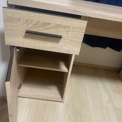 机 デスクの画像