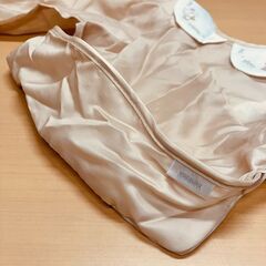 Cottoli（コトリ）お食事エプロン ポーチ付の画像