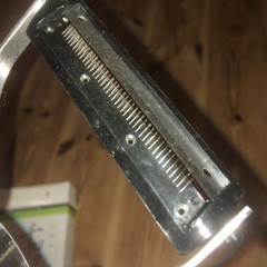 千切りピーラーの画像