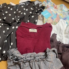 早い者勝ち！レディース　洋服まとめ売りの画像