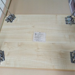 ニトリ折りたたみテーブル（65×45×31.5cm）の画像