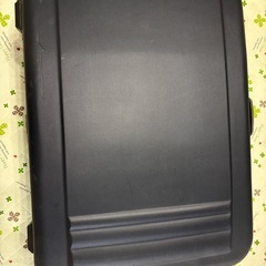 スーツケース（紺）の画像