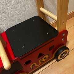 手押し車　カタカタ　乗用おもちゃ　木製　消防車型はめ　積み木の画像