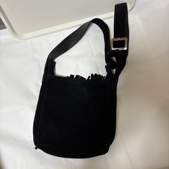 ミネトンカ　フリンジショルダーバッグ　の画像