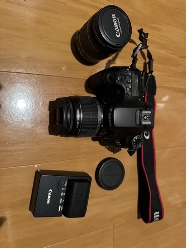 Canon EOS 70D  （バリアングルモニター）18-55mm、28-80mmレンズセット