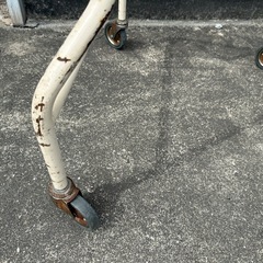 馬蹄型
歩行器の画像
