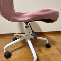 デスクチェア　パソコンチェア　ピンク の画像