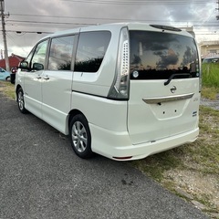 セレナ　ハイウェイスターの画像