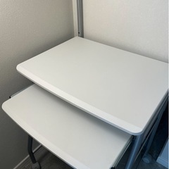パソコンデスク
　の画像