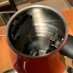 デロンギ　電気ケトル icona CAPITALS(アイコナ・キャピタルズ) [1.0L]の画像