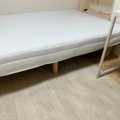 【ほぼ未使用】 セミダブル ベッド 脚付きマットレスの画像