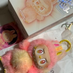LABUBU 正規品の画像
