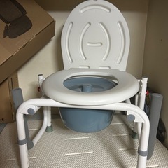 ポータブルトイレの画像
