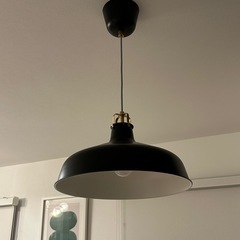 IKEA RANARP ペンダントランプ ブラック 38cm 電球付きの画像