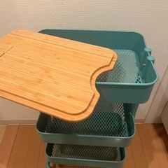 イケア IKEA RASKOG ロースコグ キッチンワゴン 3段 キャスター付き カートの画像