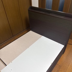 ニトリ製　収納付きシングルベッドフレームの画像