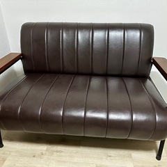 【新品同様】合成皮革 2人用ニトリのソファの画像
