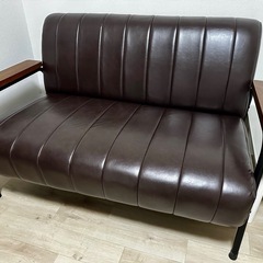 【新品同様】合成皮革 2人用ニトリのソファの画像