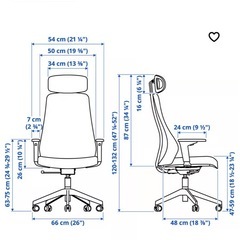 lowya  パソコンデスク ＋IKEA ゲーミングチェアの画像